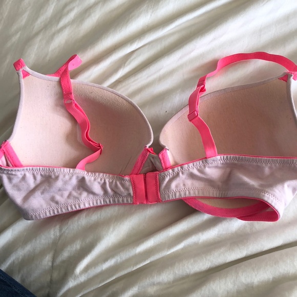 Victoria Secret TShirt Bra - Picture 2 of 4